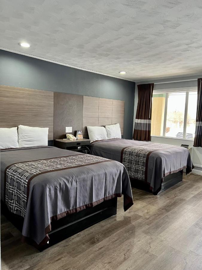 Motel Knights 3*